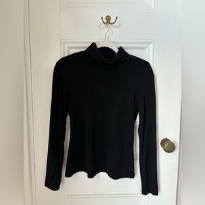 Black turtleneck. Size S.